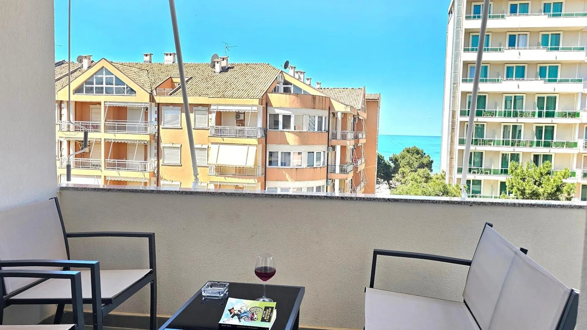 Appartamento Bohemian Apt, Beachfront & Family Friendly - By Beta Premium Golem